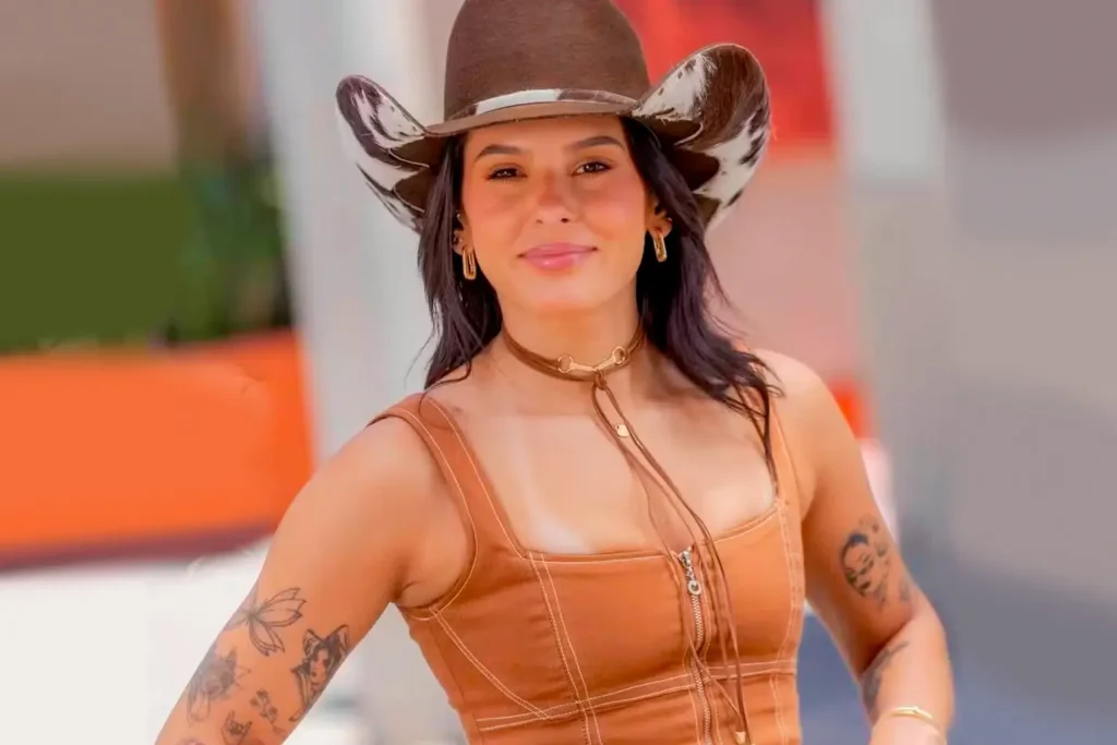 Após repercussão, Ana Castela esclarece fala sobre pausa na carreira: “Não tem como”