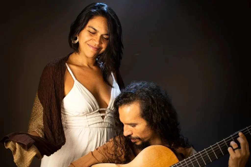 Teatro Castro Alves, de Araçatuba, tem espetáculo literário-musical gratuito amanhã