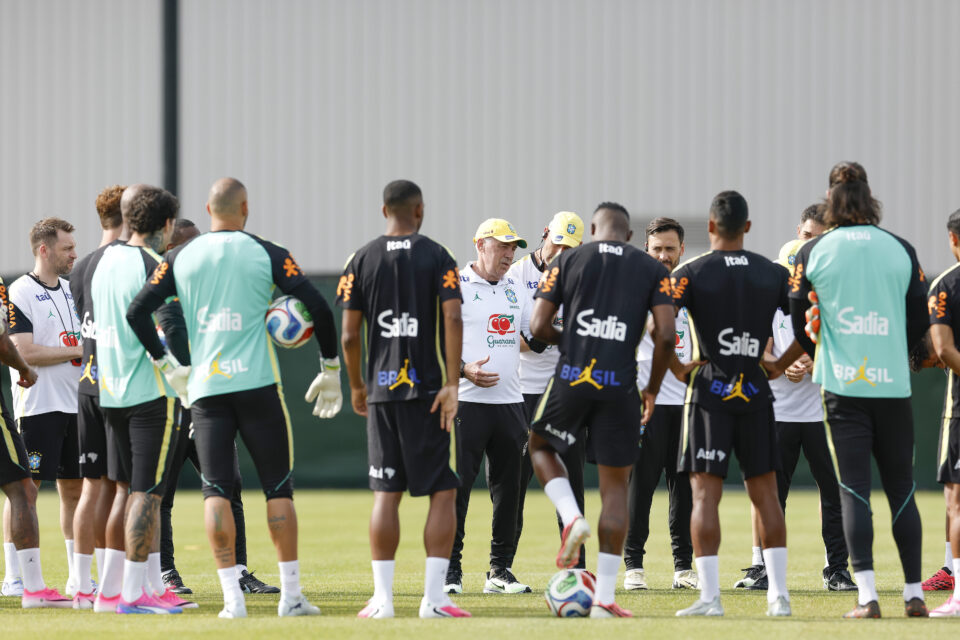 Para achar o time perfeito contra o Japão, Ancelotti ouviu as lideranças para achar o time perfeito contra o japao ancelotti ouviu as liderancas 1