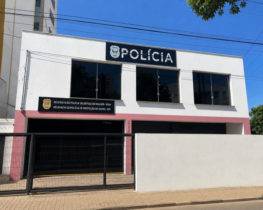 Homem é preso suspeito de estuprar adolescente homem e preso suspeito de estuprar adolescente