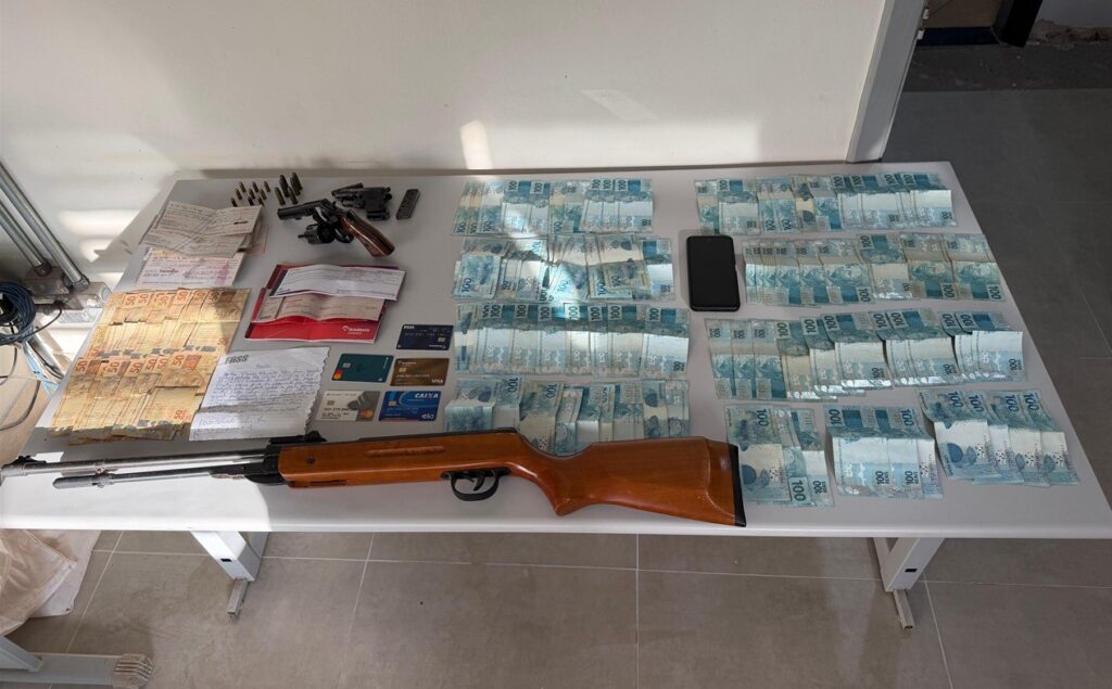 Polícia faz operação contra agiotagem em General Salgado policia civil faz acao contra agiotagem em general salgado