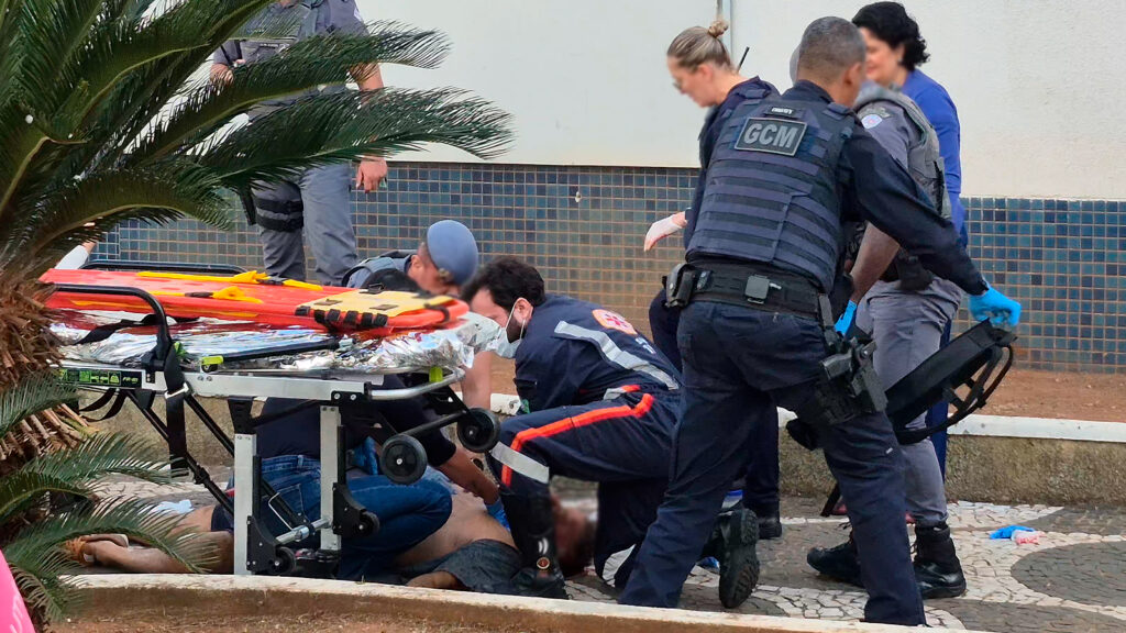 Homem e morto a tiros por guarda civil de folga no centro de aracatuba.jpg