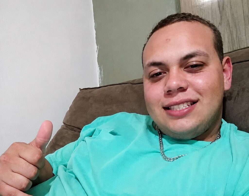 Justiça julga acusado de matar rapaz durante festa de Natal Justica faz juri de homem que matou vitima no dia de natal
