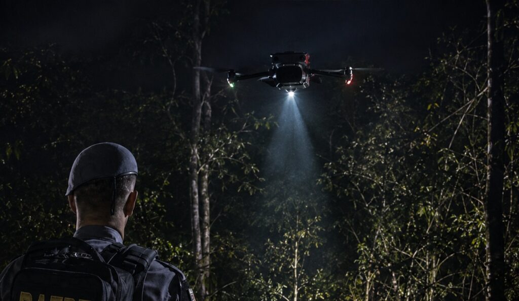 VÍDEO: PM usa drone com sensor de temperatura para prender fugitivo em Penápolis PM usa drone com sensor termico para prender fugitivo