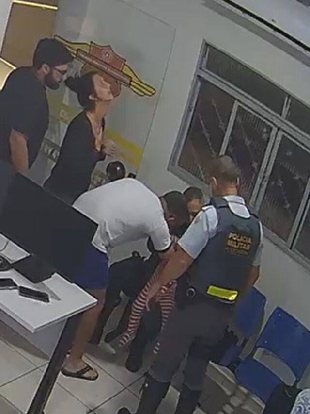 Policiais rodoviários socorrem criança de dois anos engasgada