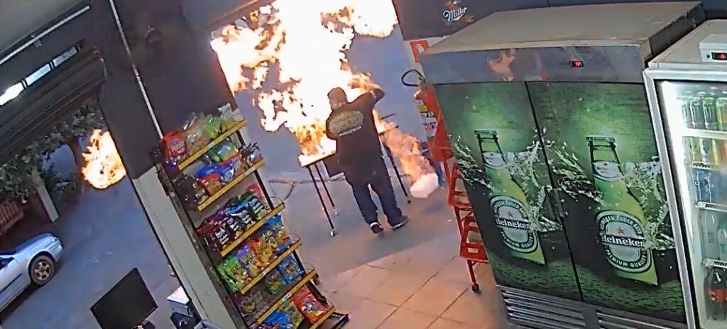 Morre comerciante que se queimou tentando acender churrasqueira. VÍDEO morre comerciante que se queimou tentar acender churrasqueira