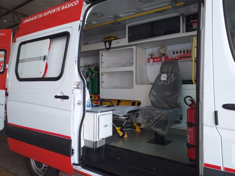 Motociclista de 54 anos morre após bater em árvore motociclista de 54 anos morre apos bater em arvore