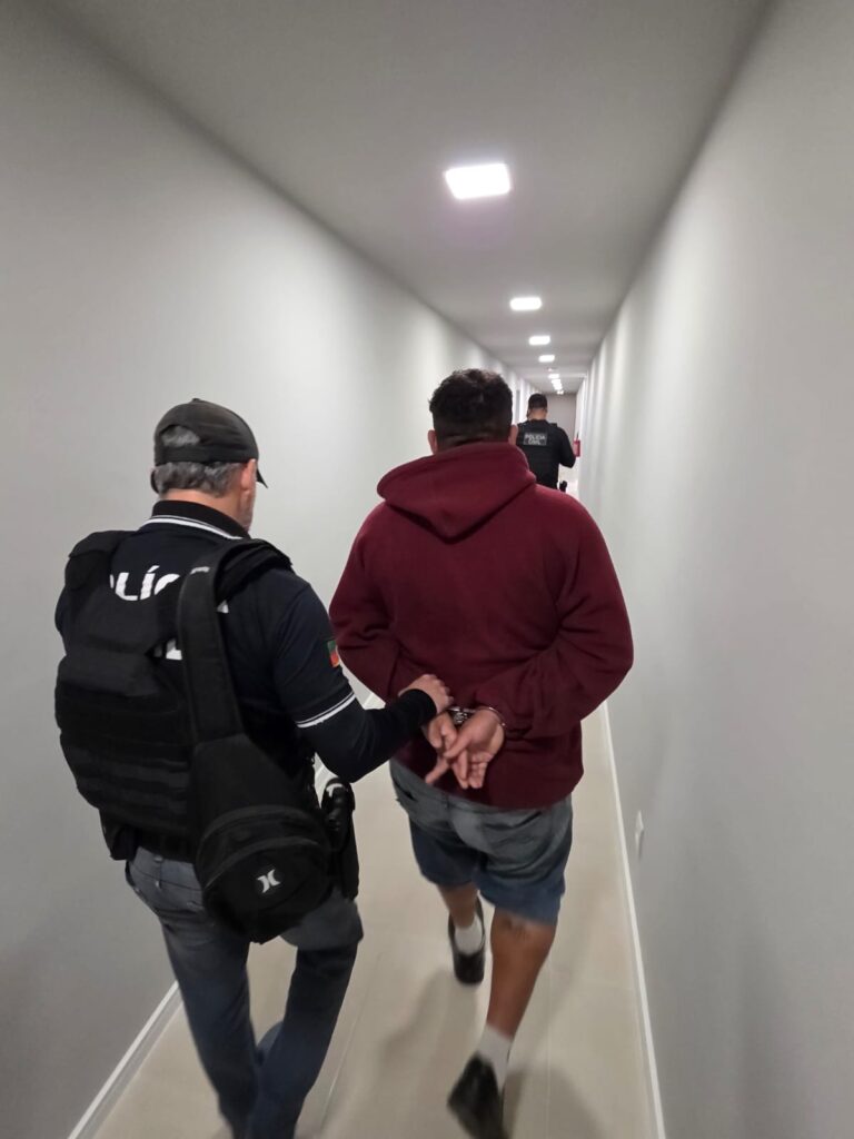 Polícia de Araçatuba faz operação contra golpe do falso delegado policia realiza operacao contra golpe do falso delegado