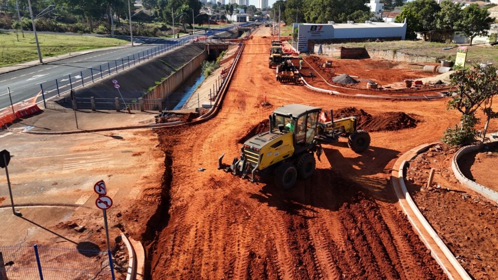 Liberado trânsito do prolongamento da avenida Pompeu de Toledo no sentido bairro-centro prefeitura reabre transito no prolongamento da pompeu de toledo