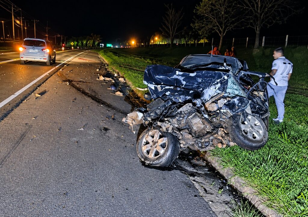 Menino de 6 anos, sobrevivente de acidente na estrada, deixa UTI duas pessoas morrem em acidente na estrada em barbosa