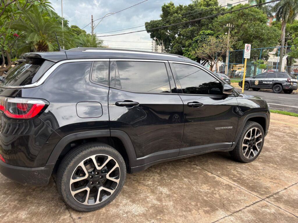 Polícia prende cinco pessoas em operação contra o tráfico de drogas policia realiza operacao contra o trafico de drogas 05