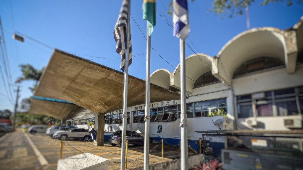 Prefeitura apura denúncia de relacionamento entre servidor e adolescente em Araçatuba prefeitura apura denuncia de relacionamento de servidor com adolescente